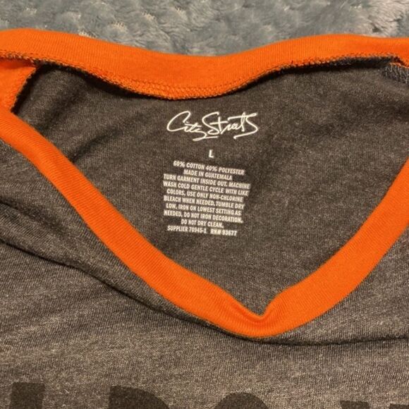 Juniors size large - Picture 3 of 8